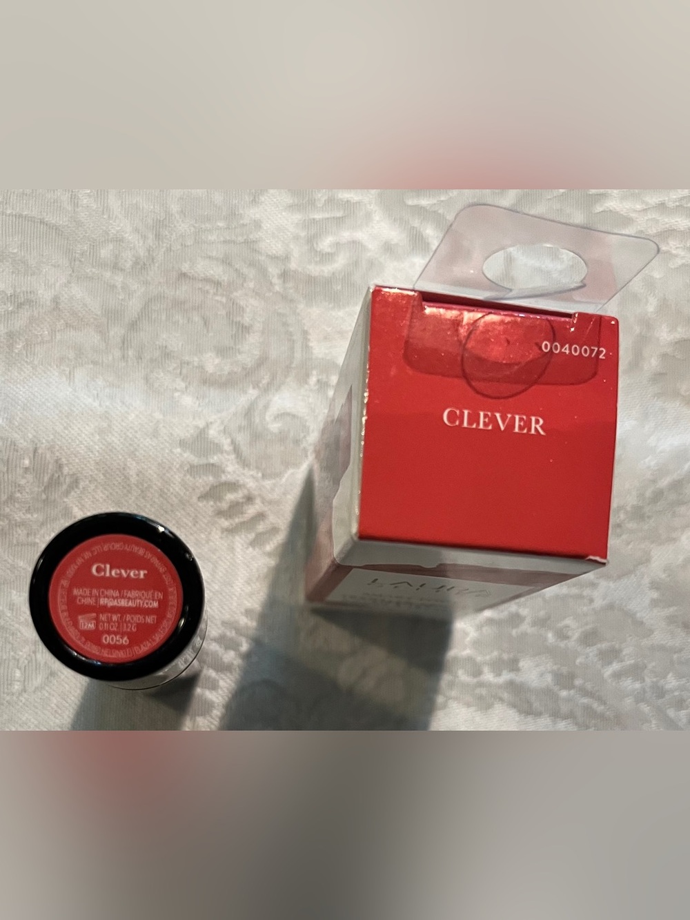 Laura Geller Smart Pout Transfer-Proof Lipstick - Clever - Picture 2 of 5